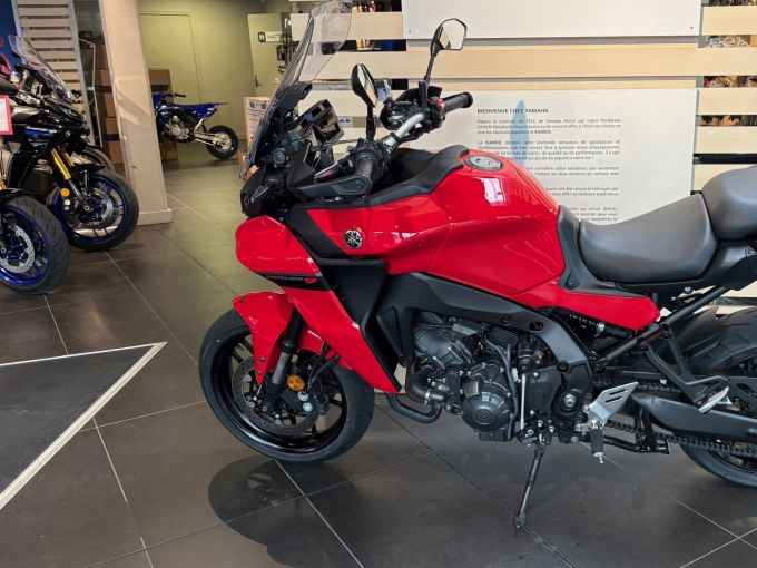 YAMAHA TRACER 9 4