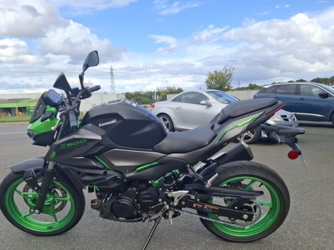KAWASAKI Z 500 SE 4