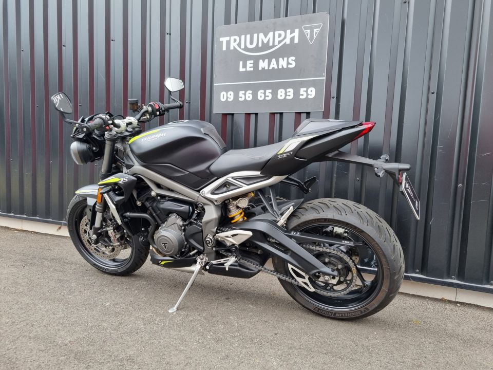 TRIUMPH STREET TRIPLE 765 RS 4