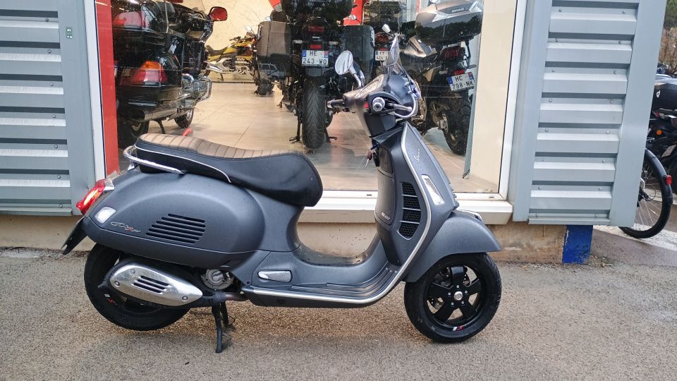 PIAGGIO VESPA SS 300 4