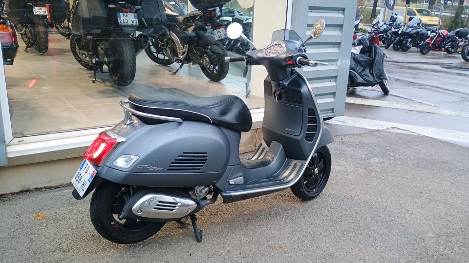 PIAGGIO VESPA SS 300 4