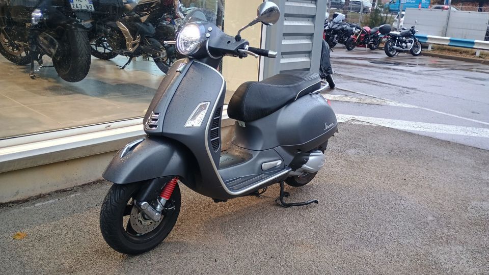 PIAGGIO VESPA SS 300 4