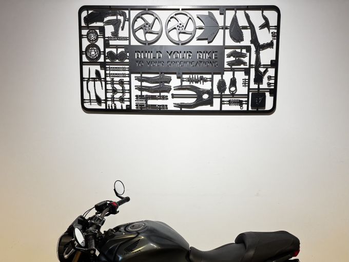 HONDA CB 650 RA 4