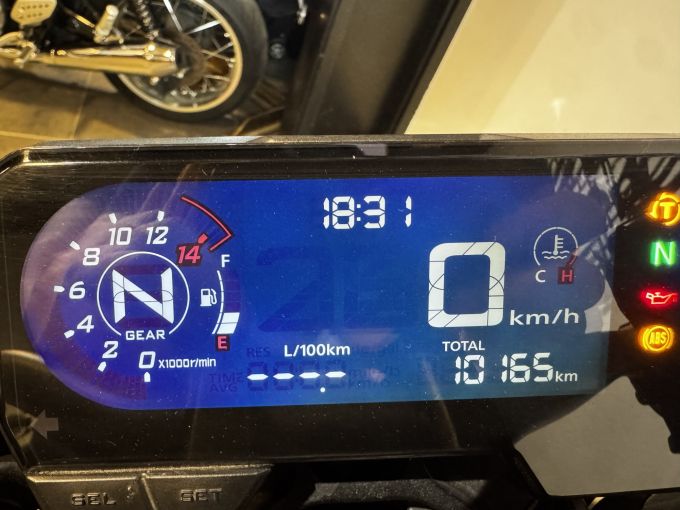 HONDA CB 650 RA 4