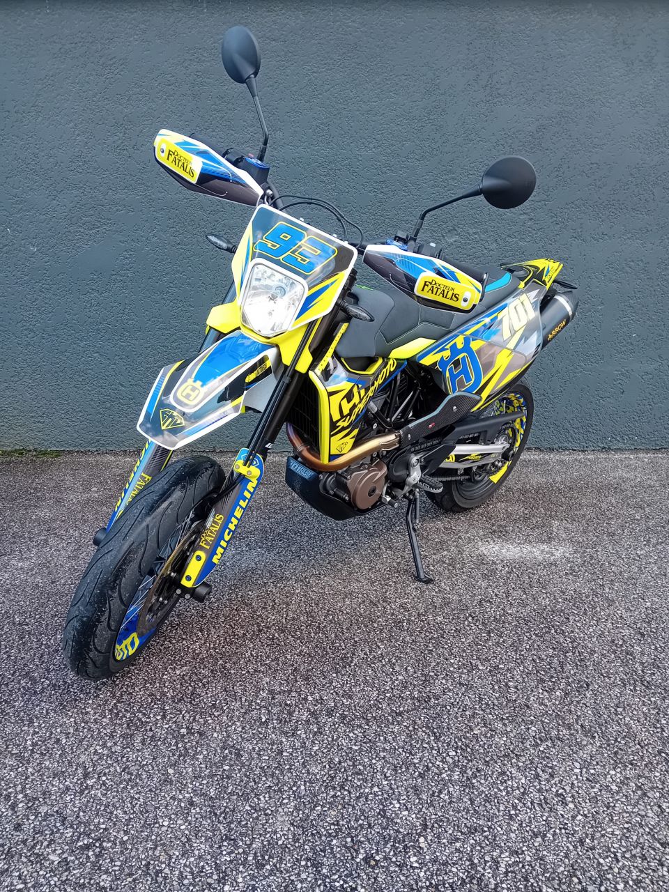 HUSQVARNA 701 SUPERMOTO 4