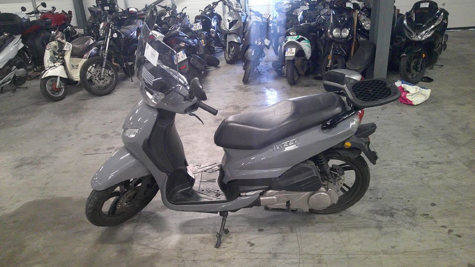 PEUGEOT TWEET 125 4