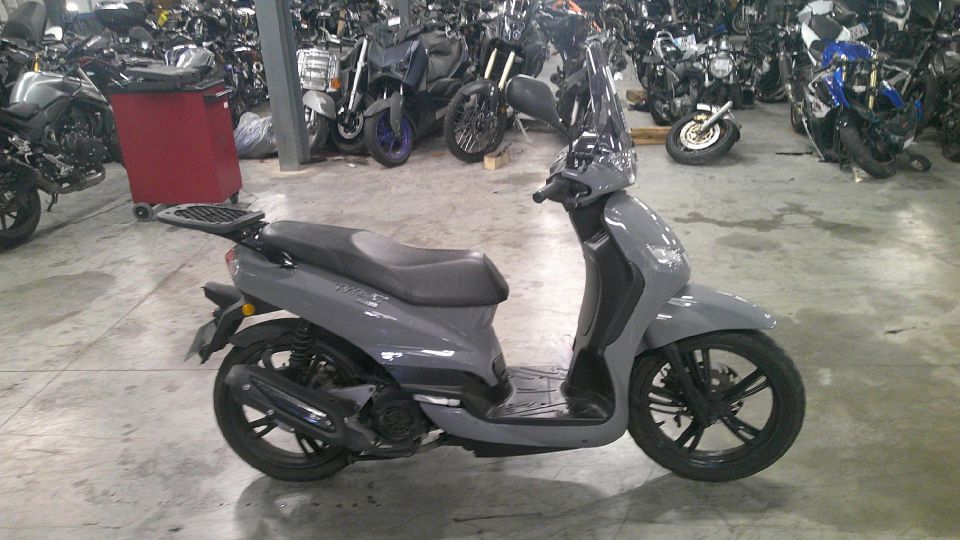 PEUGEOT TWEET 125 4