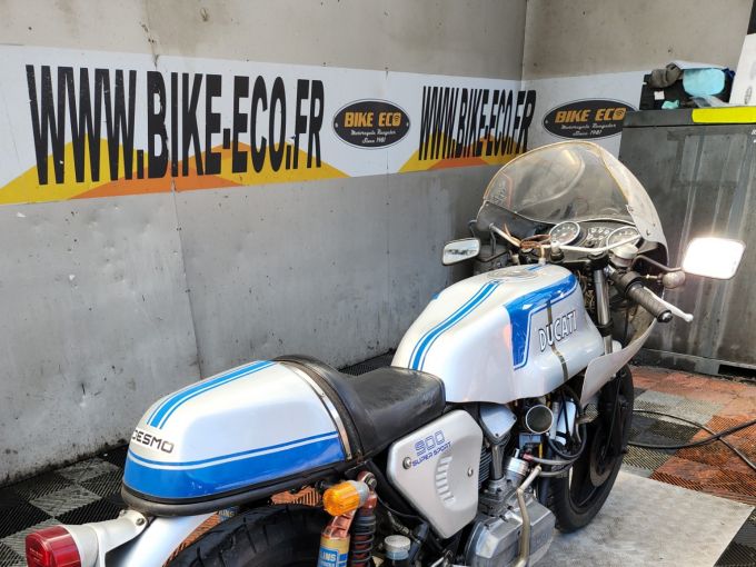 DUCATI 900 SS 4