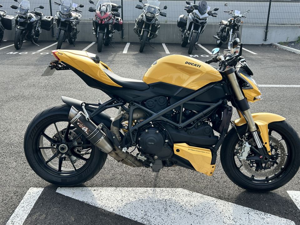 DUCATI STREETFIGHTER 4