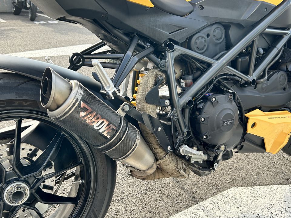 DUCATI STREETFIGHTER 4
