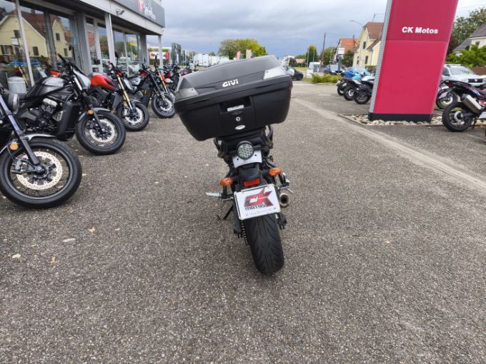 YAMAHA XSR 700 XTRIBUTE 4