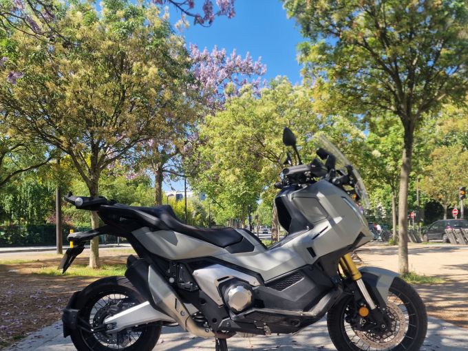 HONDA X-ADV 4
