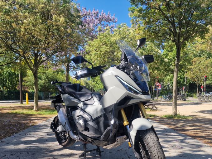 HONDA X-ADV 4