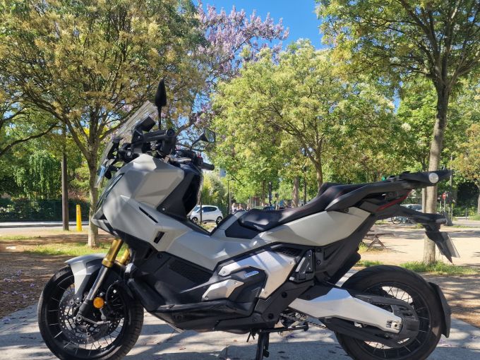 HONDA X-ADV 4