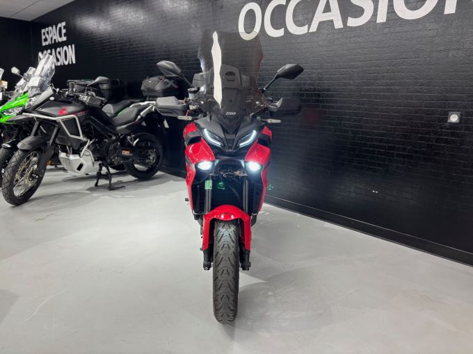 YAMAHA TRACER 9 4