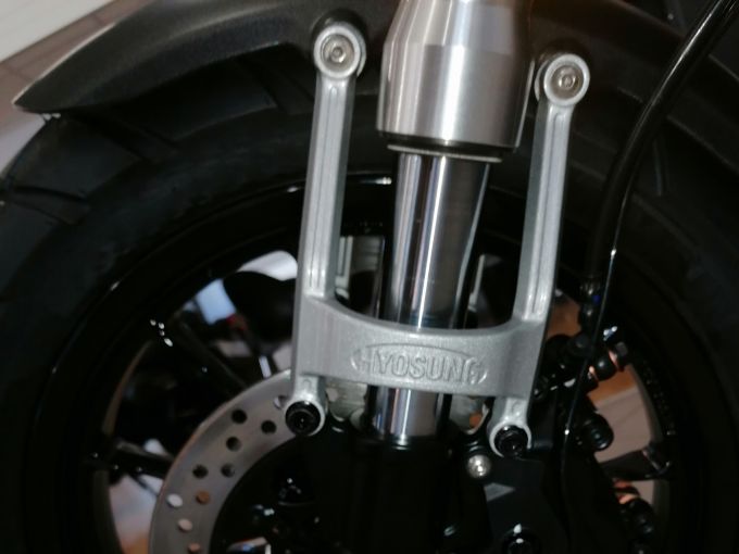 HYOSUNG GV 125 4