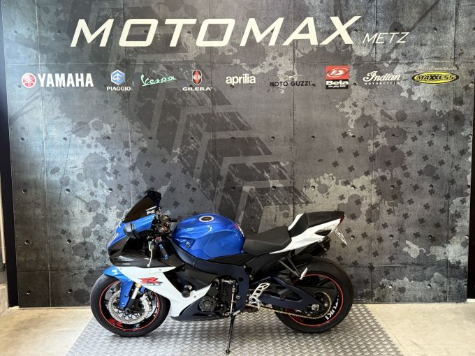 SUZUKI GSX-R 750 4