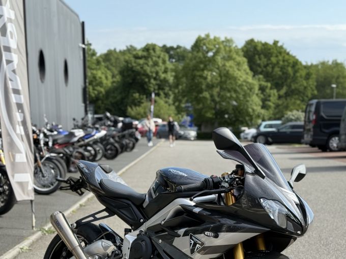 TRIUMPH DAYTONA 765 Moto 2 4