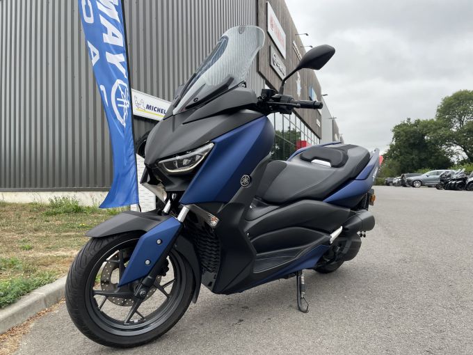 YAMAHA XMAX 125 4