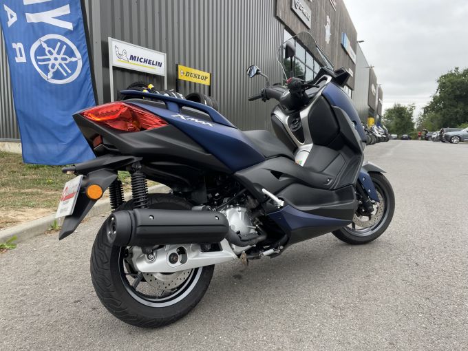 YAMAHA XMAX 125 4