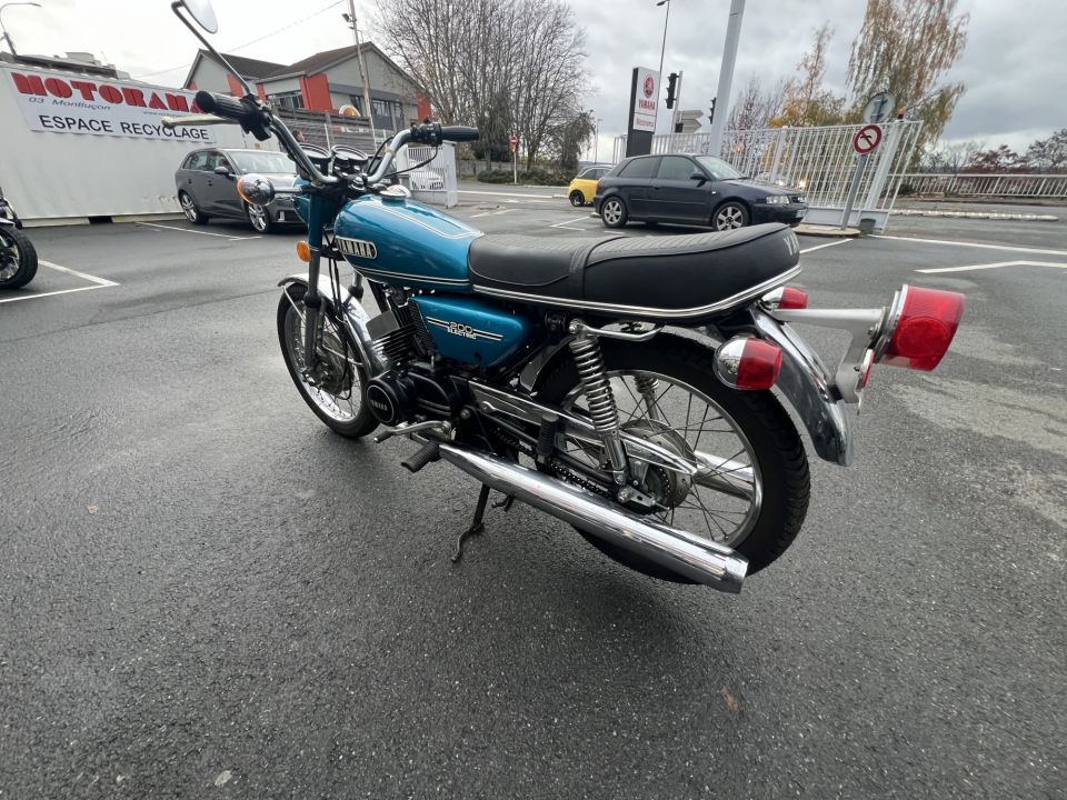 YAMAHA RD 200 4