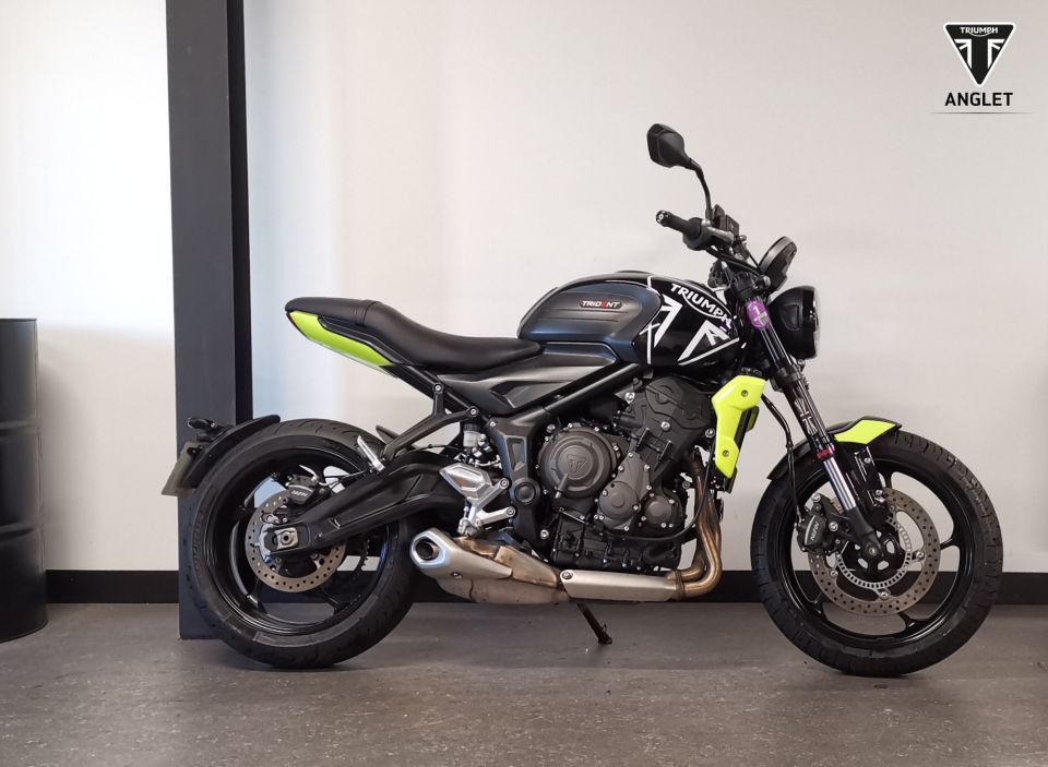 TRIUMPH TRIDENT 660 4