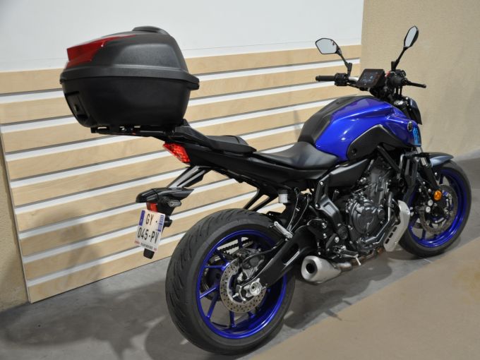 YAMAHA MT-07 (47.5CV) 4