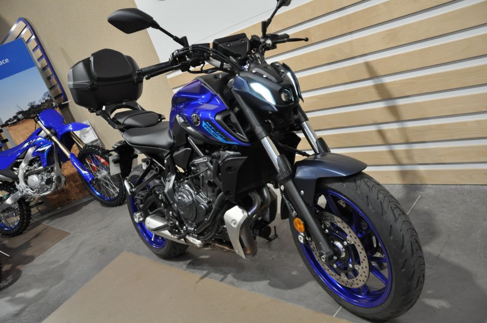 YAMAHA MT-07 (47.5CV) 4