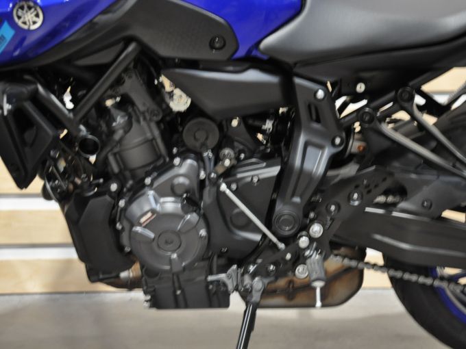 YAMAHA MT-07 (47.5CV) 4