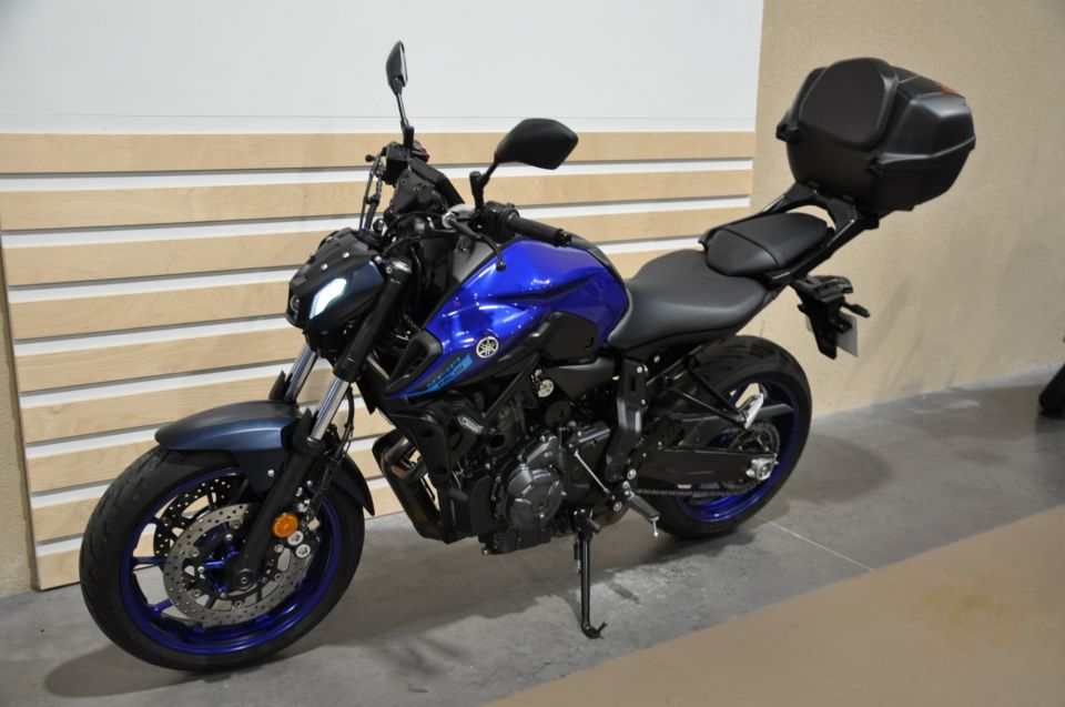 YAMAHA MT-07 (47.5CV) 4