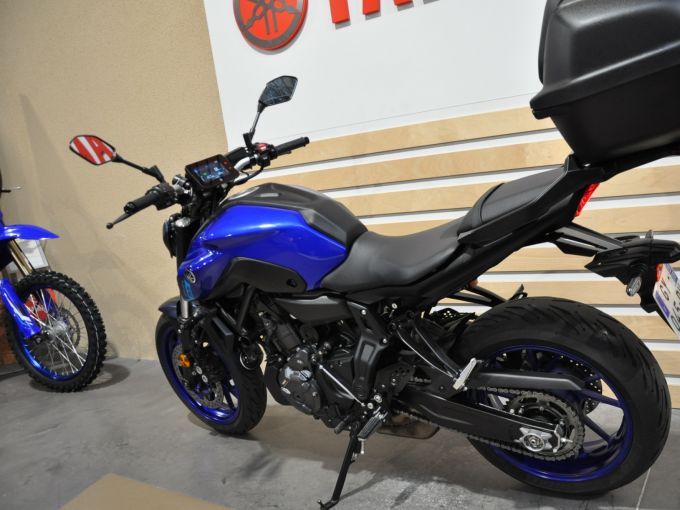 YAMAHA MT-07 (47.5CV) 4