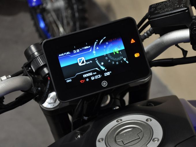 YAMAHA MT-07 (47.5CV) 4