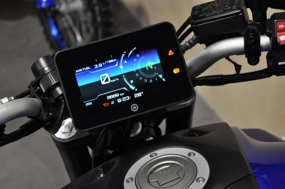 YAMAHA MT-07 (47.5CV) 4