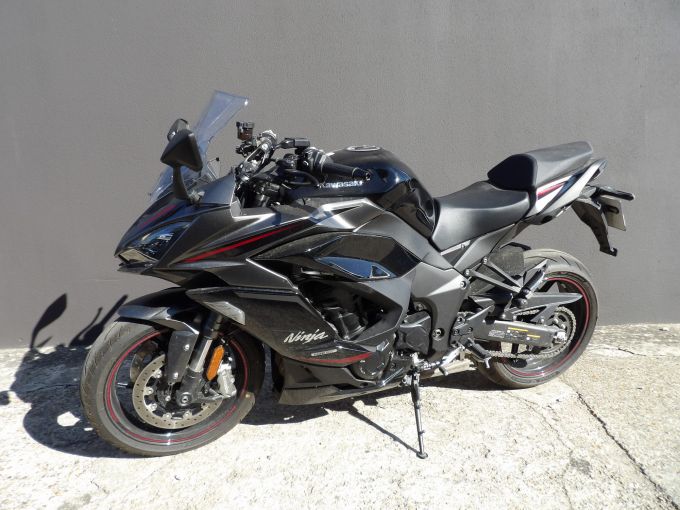 KAWASAKI NINJA 1100 SX SE 4