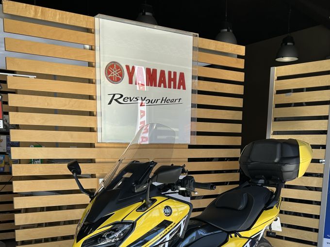 YAMAHA XP T-MAX 560 TECH MAX 4