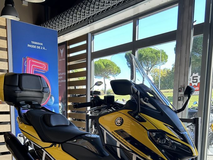 YAMAHA XP T-MAX 560 TECH MAX 4