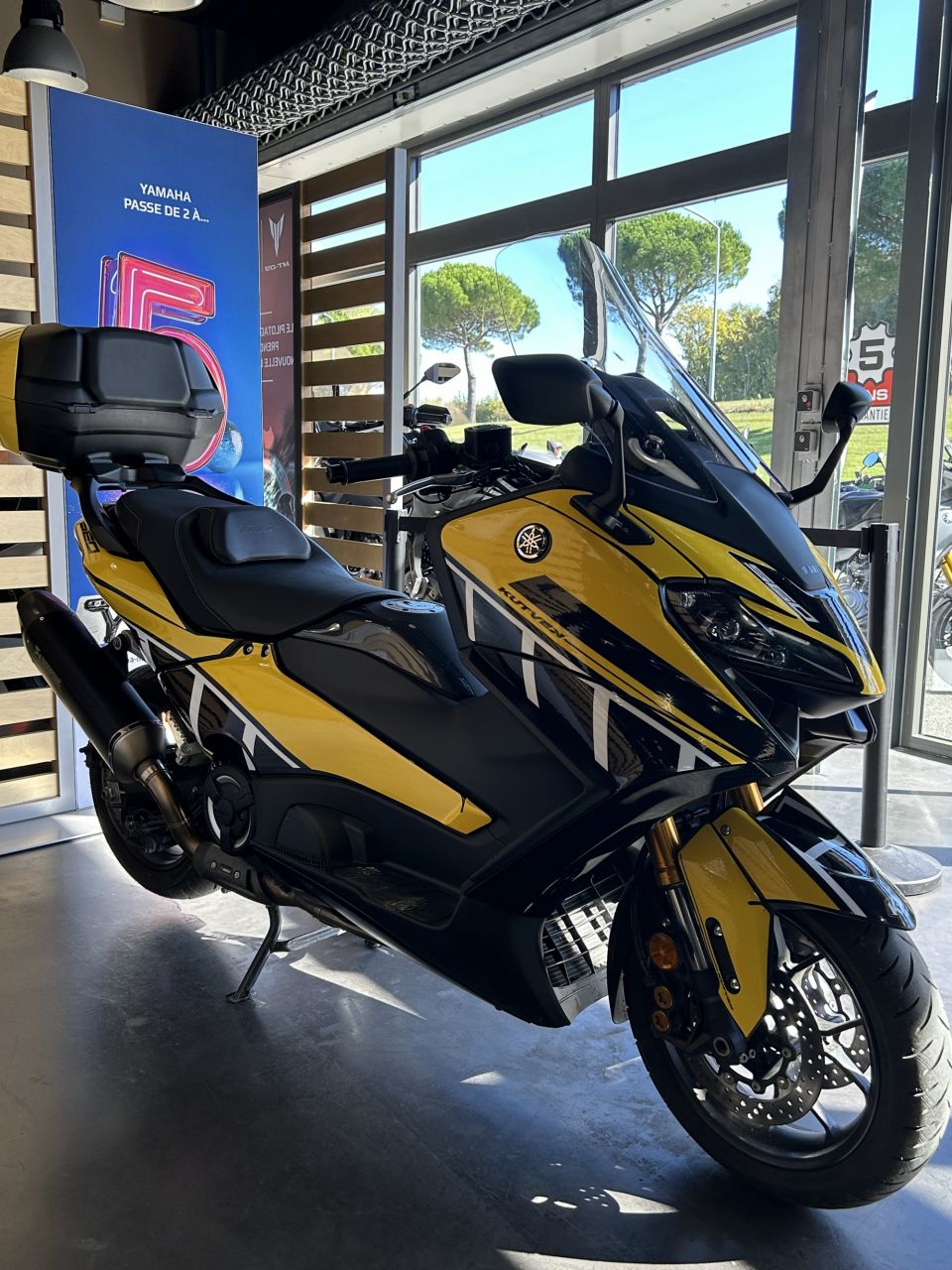 YAMAHA XP T-MAX 560 TECH MAX 4