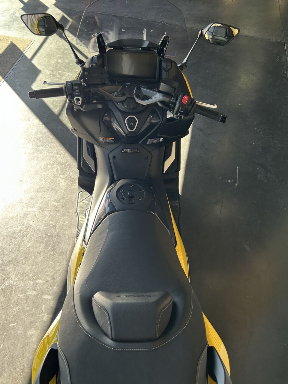 YAMAHA XP T-MAX 560 TECH MAX 4