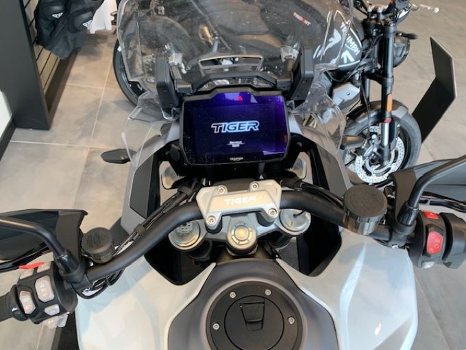 TRIUMPH TIGER 1200 GT PRO 4