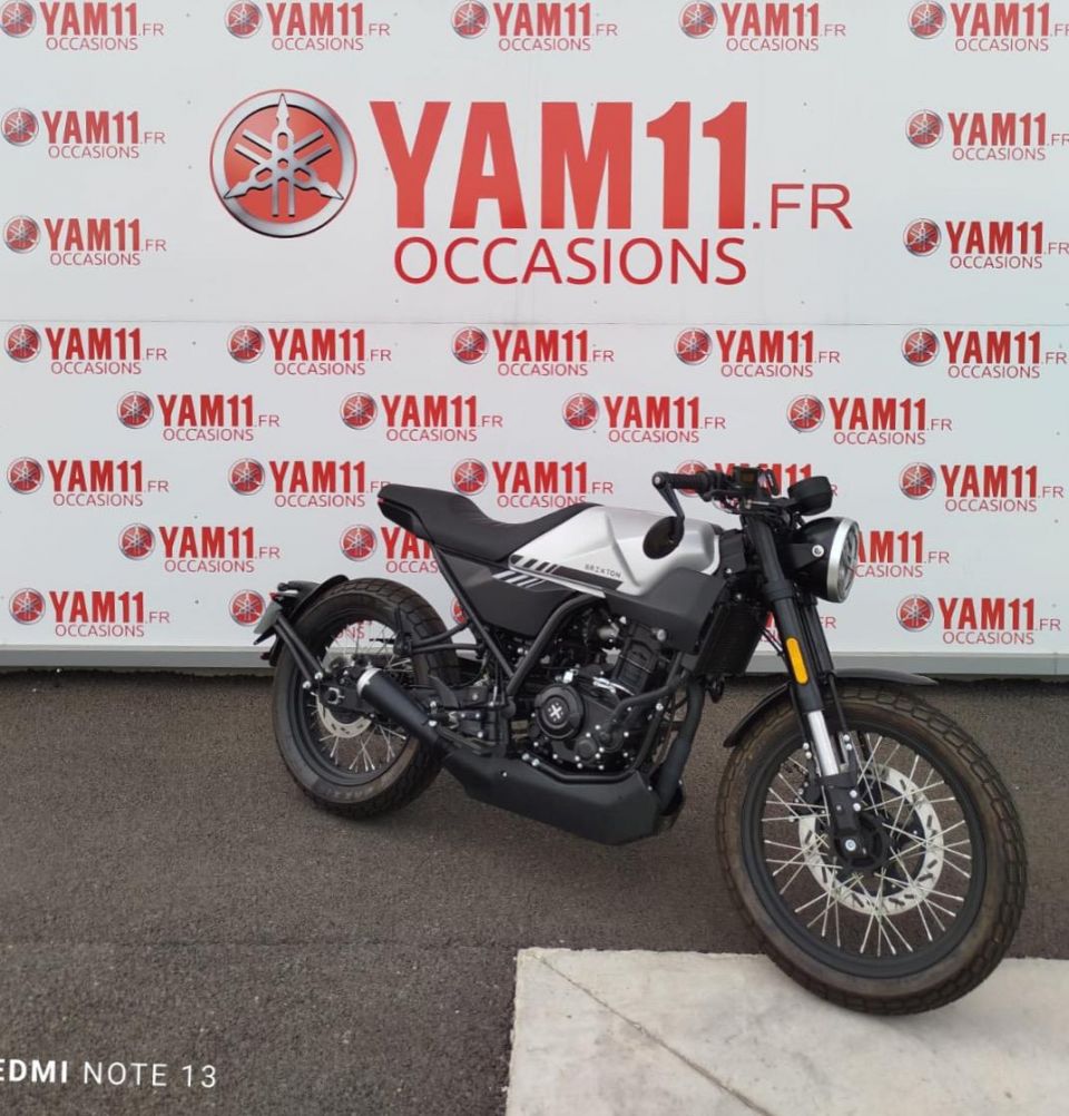 BRIXTON MOTORCYCLES 125 CROSSFIRE 4