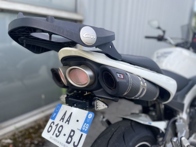 SUZUKI GSR 600 4