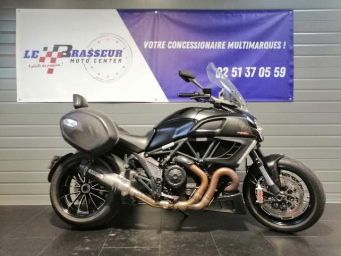 DUCATI DIAVEL STRADA 1200 4