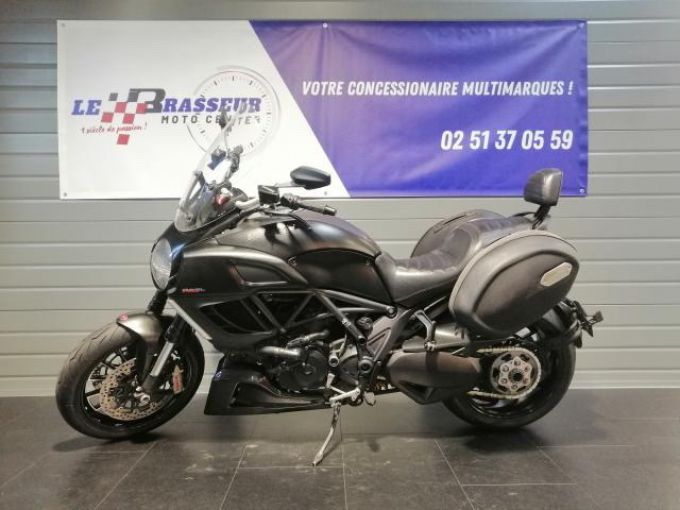 DUCATI DIAVEL STRADA 1200 4