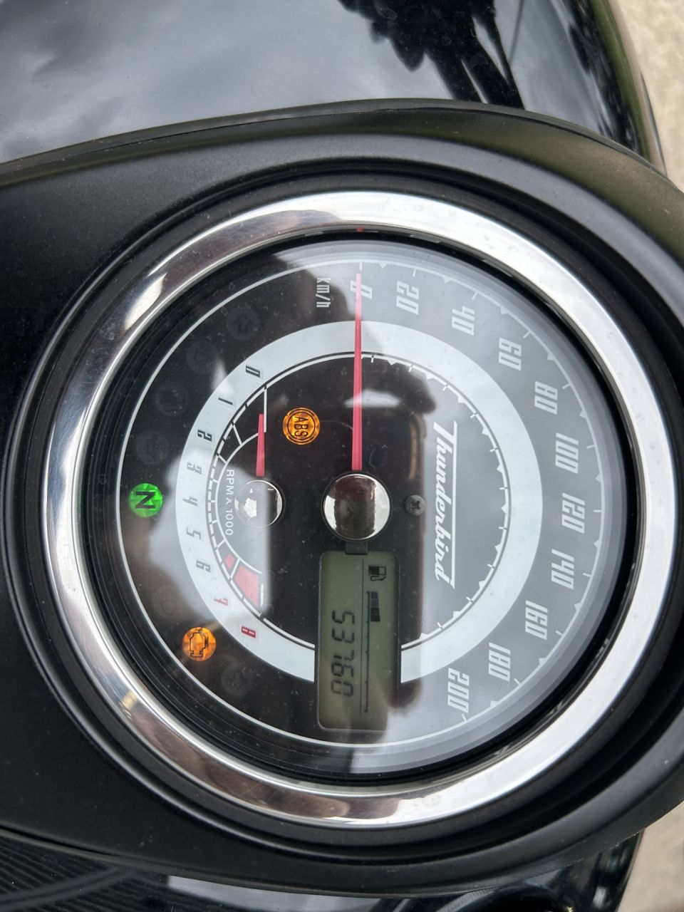 TRIUMPH THUNDERBIRD 1700 STORM 4