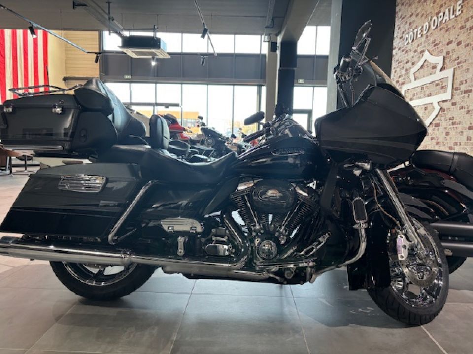 HARLEY-DAVIDSON TOURING ROAD GLIDE 1800 CVO 4