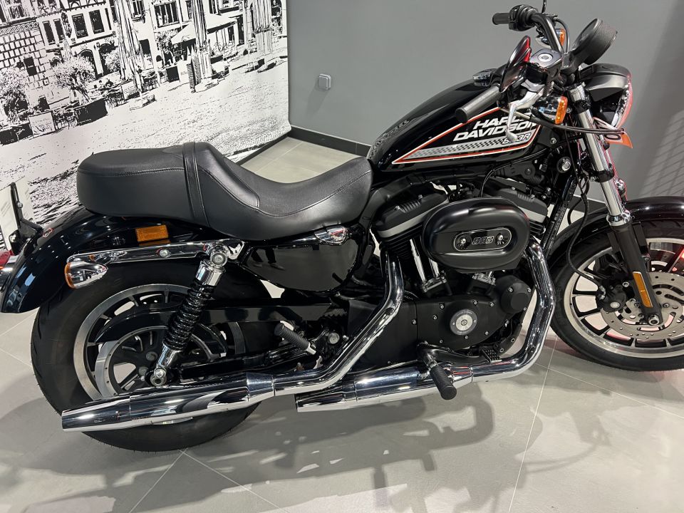 HARLEY-DAVIDSON SPORTSTER 883 R 4