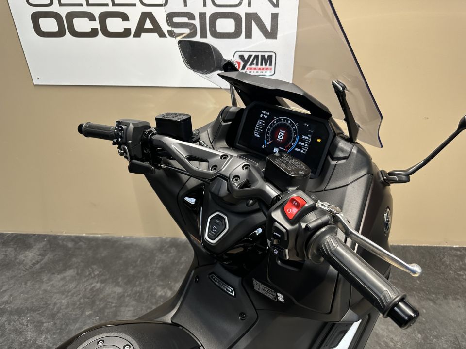 YAMAHA XP T-MAX 560 TECH MAX 4