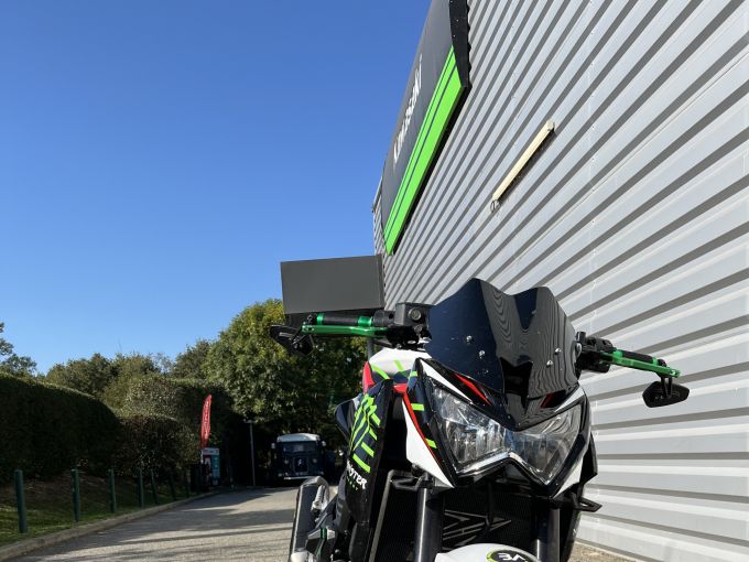 KAWASAKI Z800E 4