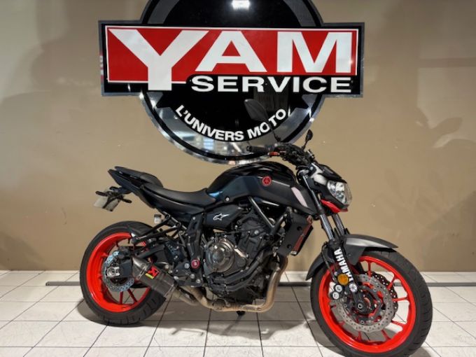YAMAHA MT-07 (47.5CV) 4