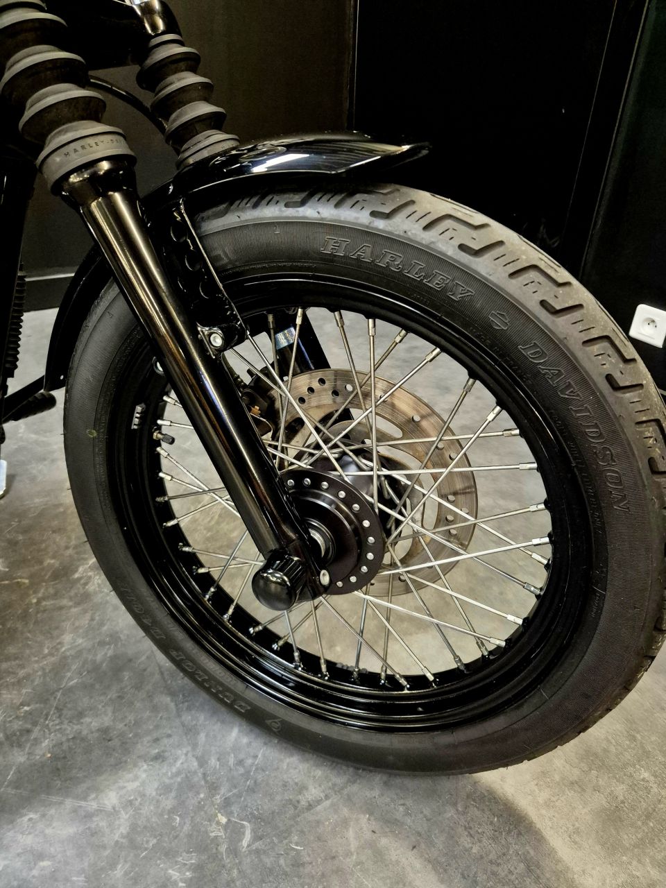 HARLEY-DAVIDSON SPORTSTER NIGHTSTER 1200 4